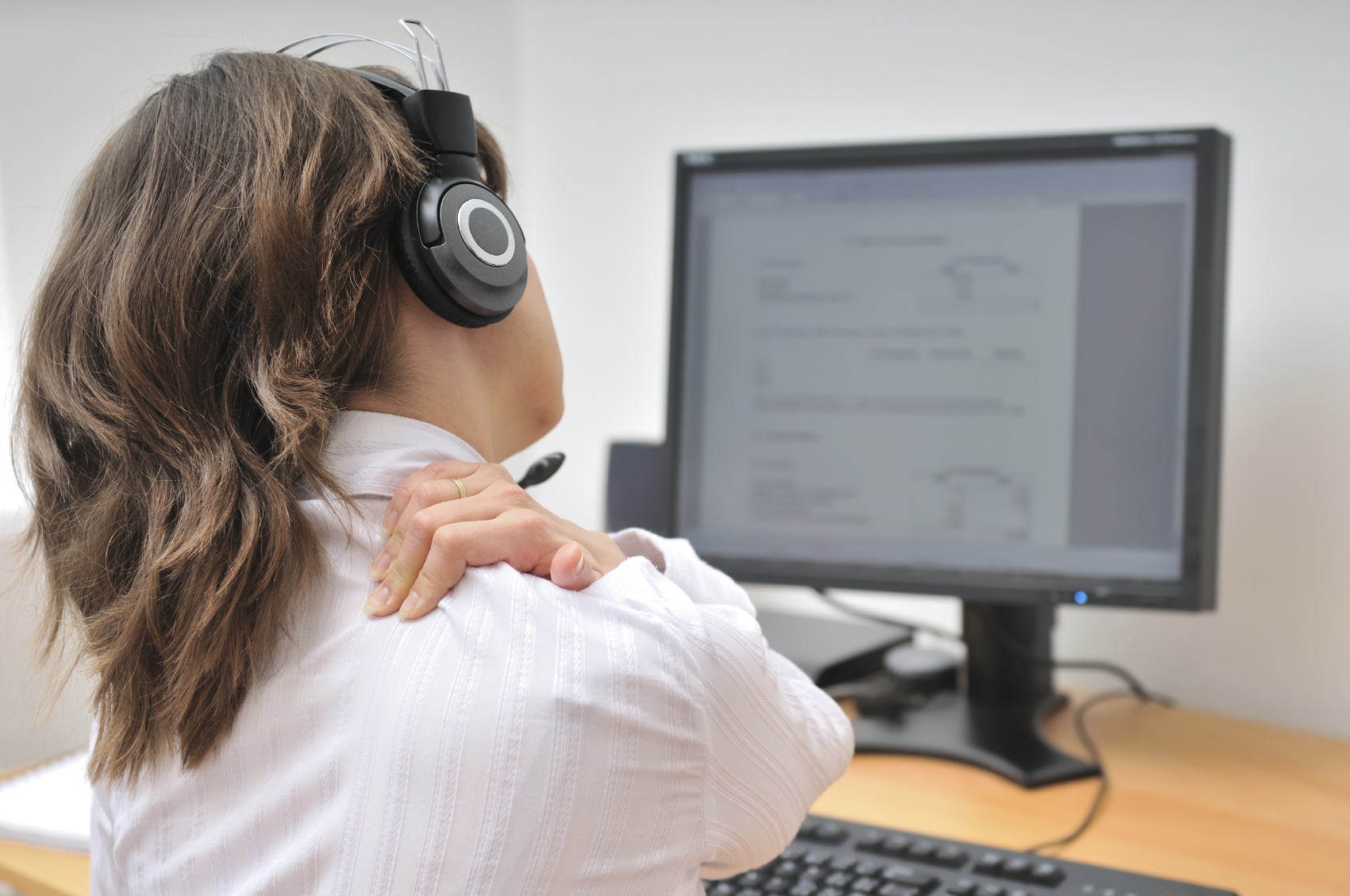 better ergonomics can ease back and neck pain